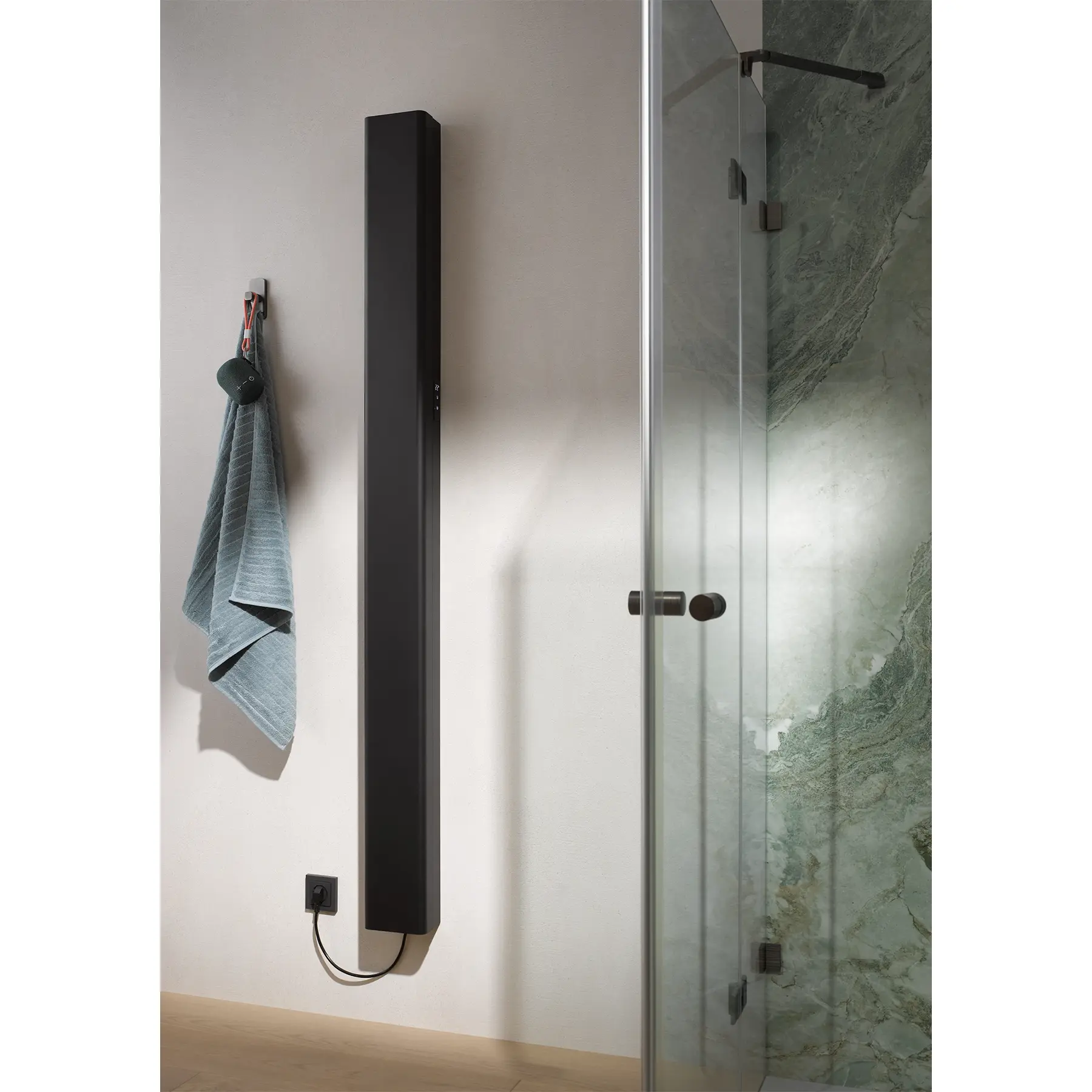 HSK Reta-E Badheizkörper 1800 x 150 mm-rein elektrisch-mit Touchdisplay-950 Watt-azurblau