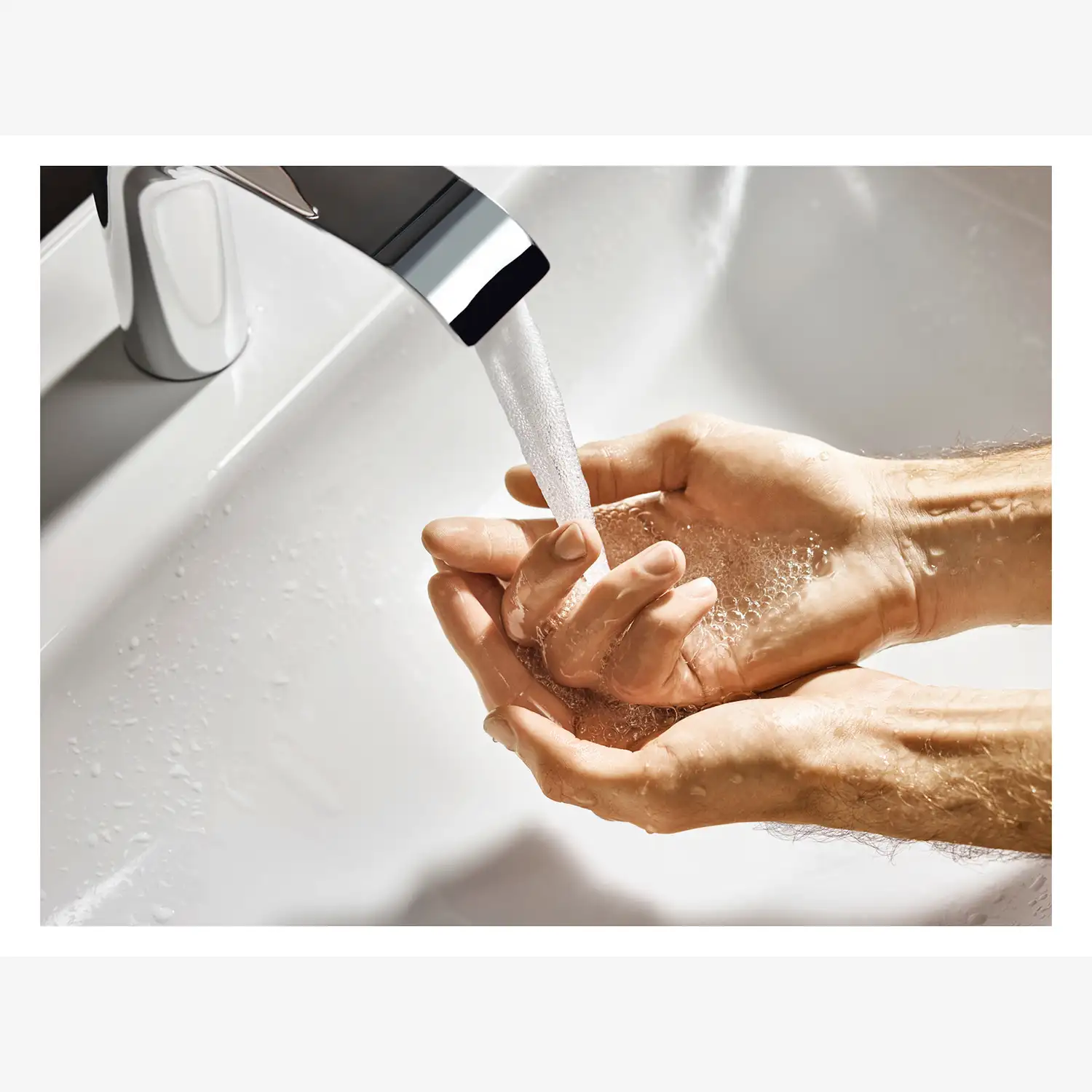 Hansgrohe Vivenis 110 Waschtischarmatur Chrom mit Ablaufgarnitur WaterfallStream Hansgrohe Vivenis 110 Waschtischarmatur Chrom mit Ablaufgarnitur WaterfallStream