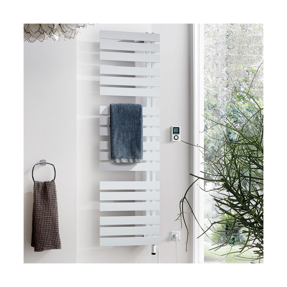 HSK Yenga Badheizkörper - elektrisch - 1186 x 600 mm - mit Heizstab und Fernregler - unten links HSK Yenga Badheizkörper - elektrisch - 1186 x 600 mm - mit Heizstab und Fernregler - unten links