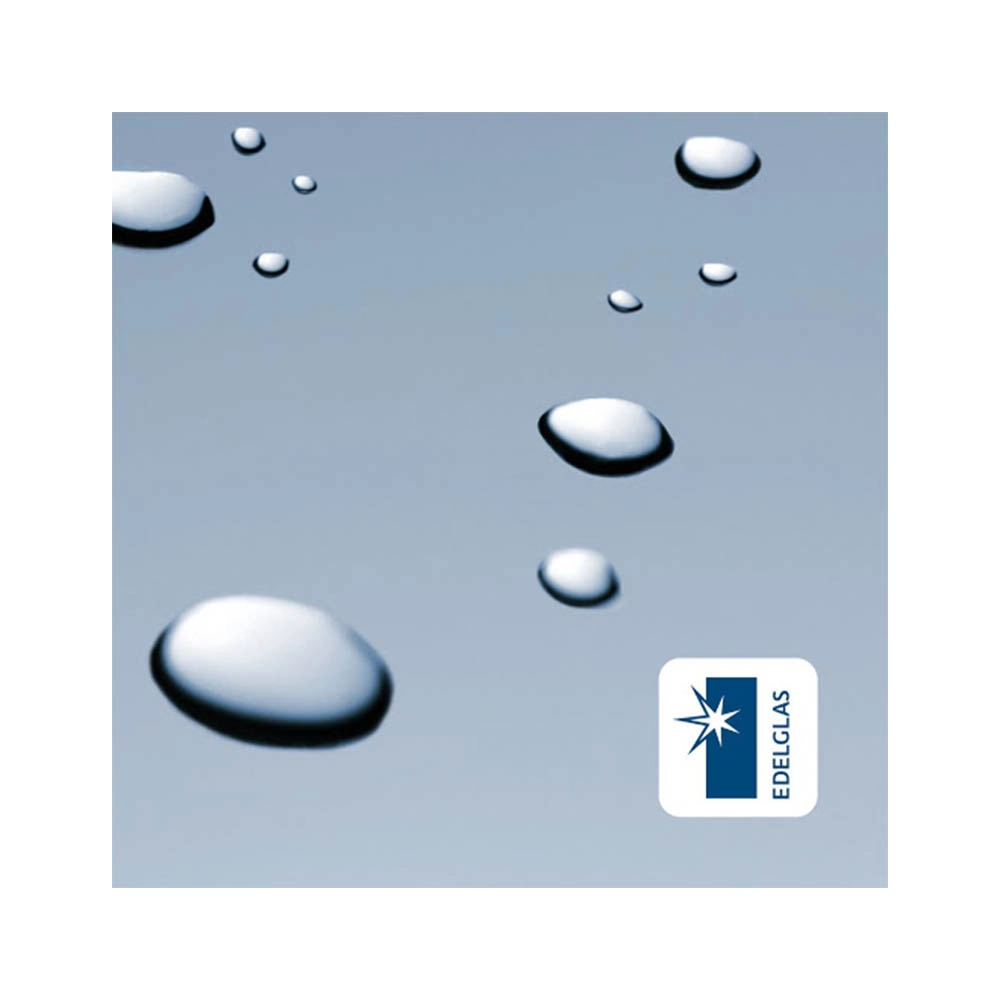 Wassertropfen sind auf einer grauen Oberfläche verteilt. Die Tropfen reflektieren Licht und variieren in Größe. Unten rechts befindet sich ein Logo mit dem Text -EDELGLAS-.